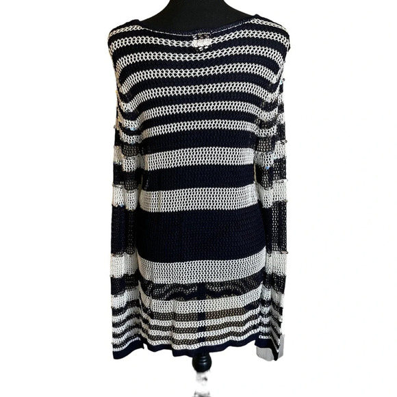 Chicos Navy and White Sweater with Silver Sequins Size 3 - Picture 3 of 13